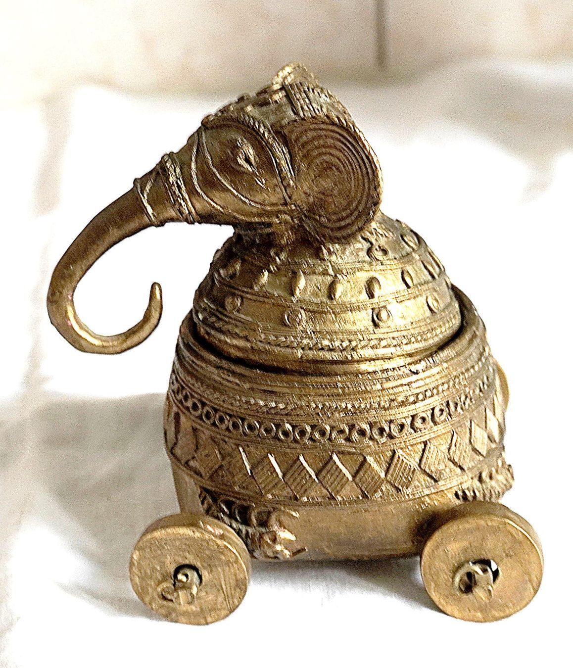 Statuette: Indischer Messing Elefant aus Gujart – Usato da Baar venduto da 2cvbaar 4