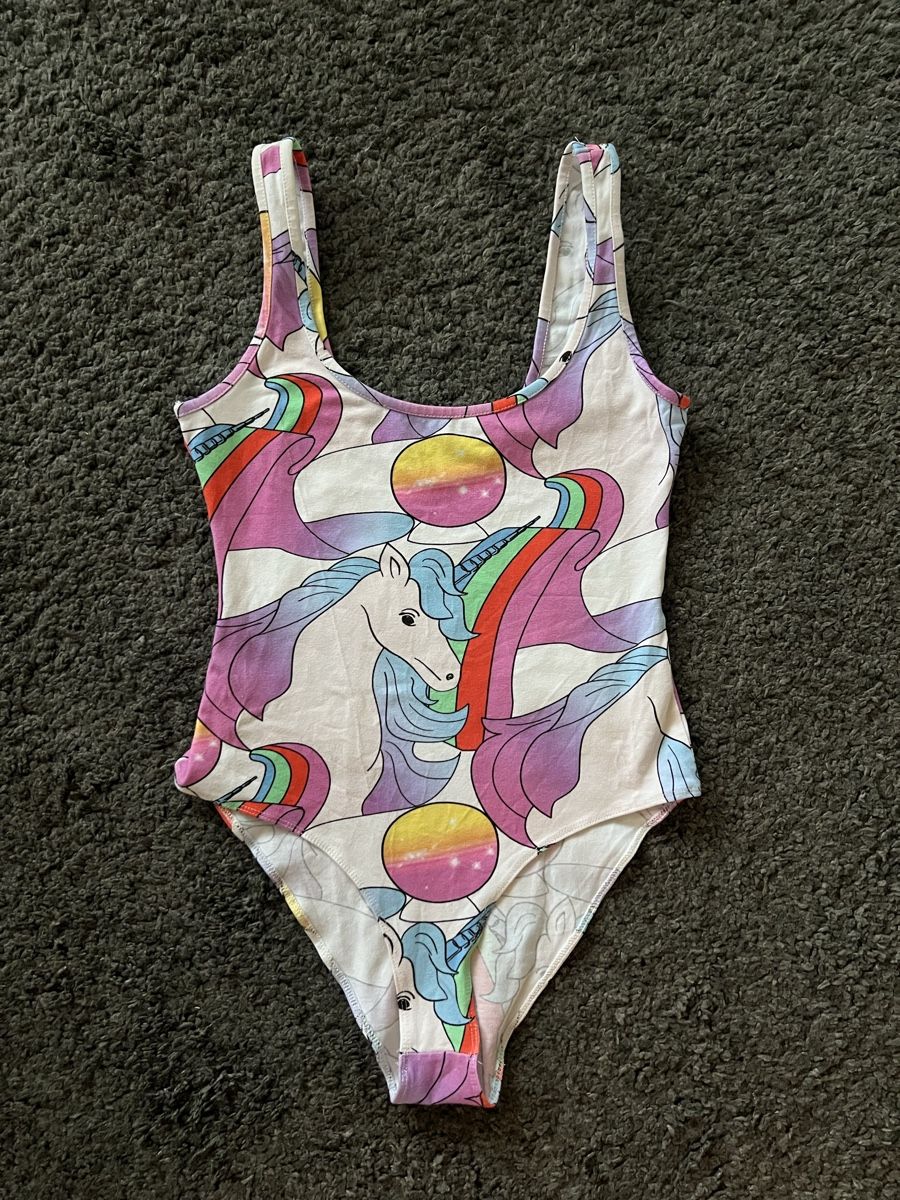 Zara Tops: Zara Body mit Einhorn Muster, Gr.S 🦄 – Neu (gemäss Beschreibung) aus Effretikon von Briga.S.