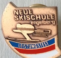 Vintage Anstecknadel/Pin: Neue Skischule Engelberg ⛷️