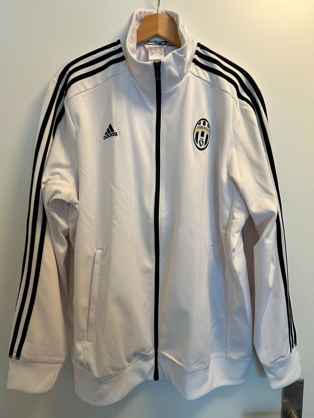 Adidas Vestes: Juventus adidas jacket – Neuf (Voir description) à Zürich par gds90