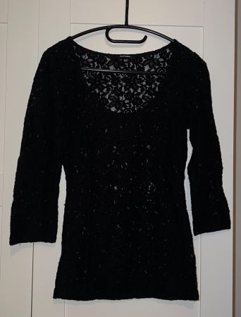 • Oberteil / Bluse mit Spitze •