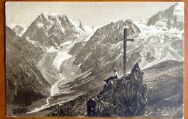 Arolla - Mont Collon - Personnage sous une Croix 1908