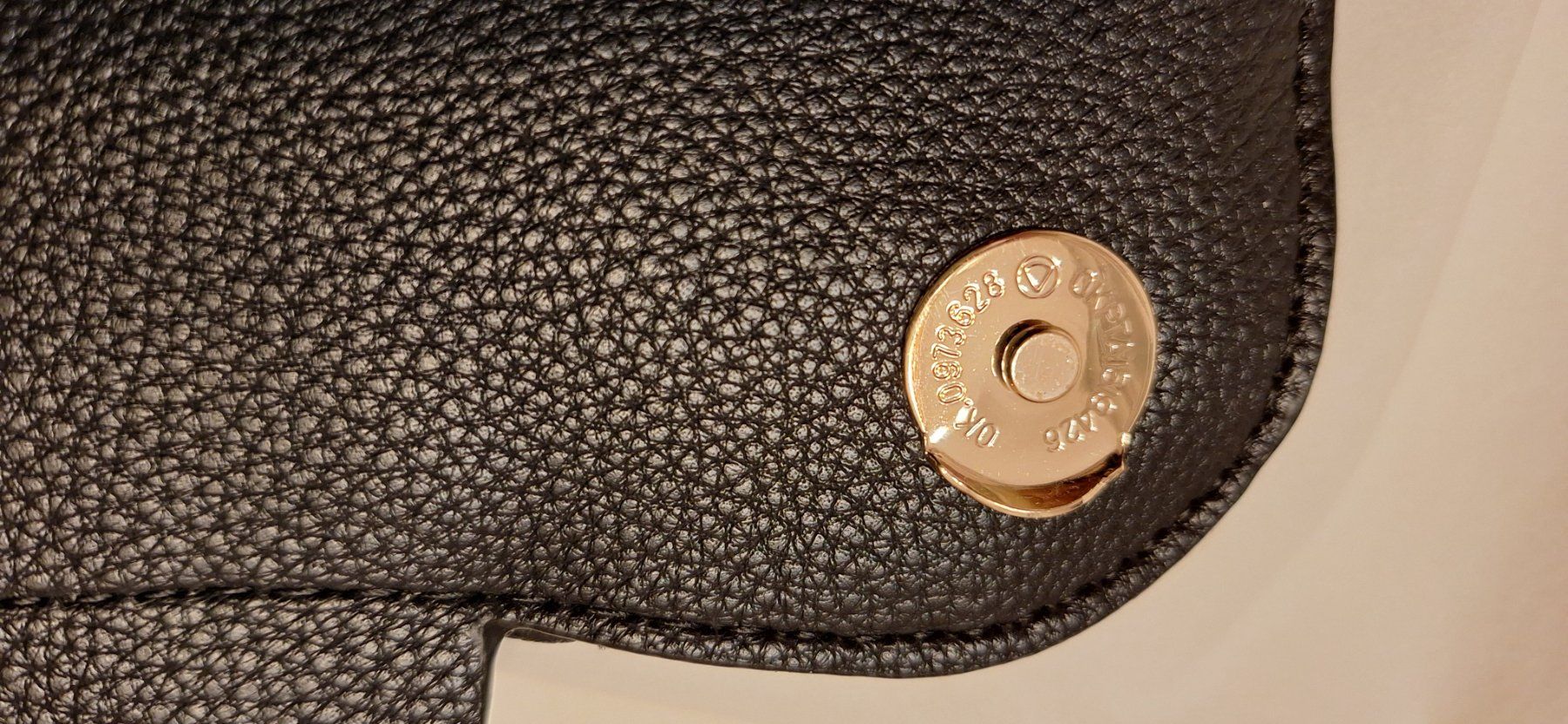 Guess Taschen für Damen: Neue Guess Top Handtasche – Neu und originalverpackt aus Mönchaltorf von Joka013 6