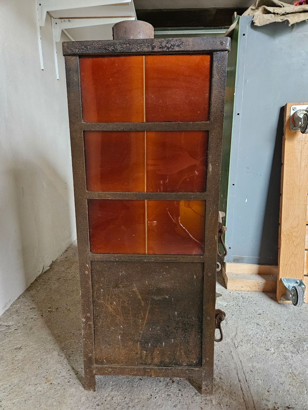 Altri mobili d'antiquariato: Antiker Gestellofen – Usato da Münchwilen AG venduto da pel_y9jx 1