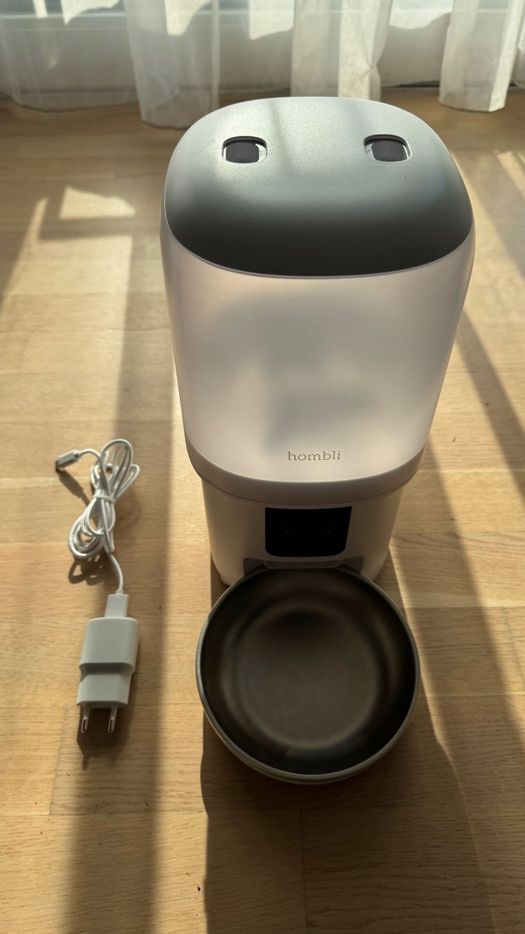 Mangimi: Hombli Smart Pet Feeder mit Kamera – Nuovo (secondo la descrizione) da Beringen venduto da cnonlloyd 1