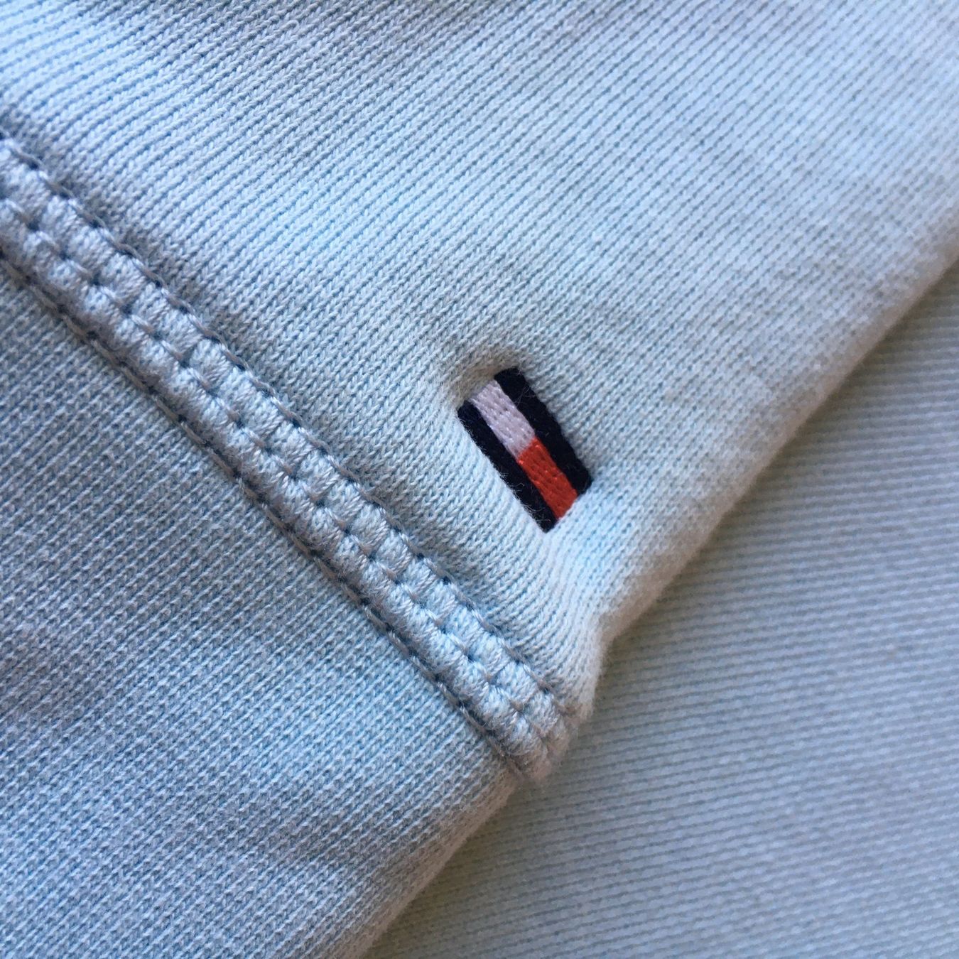 Tommy Hilfiger Pullover & Sweatshirts: Pull Tommy Hilfiger Blue Men L – Gebraucht aus Genève von ang_7j7j 7