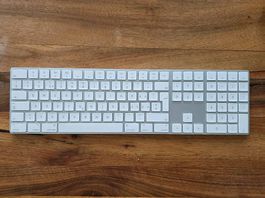 Apple Magic Keyboard A1843 CH mit Ziffernblock