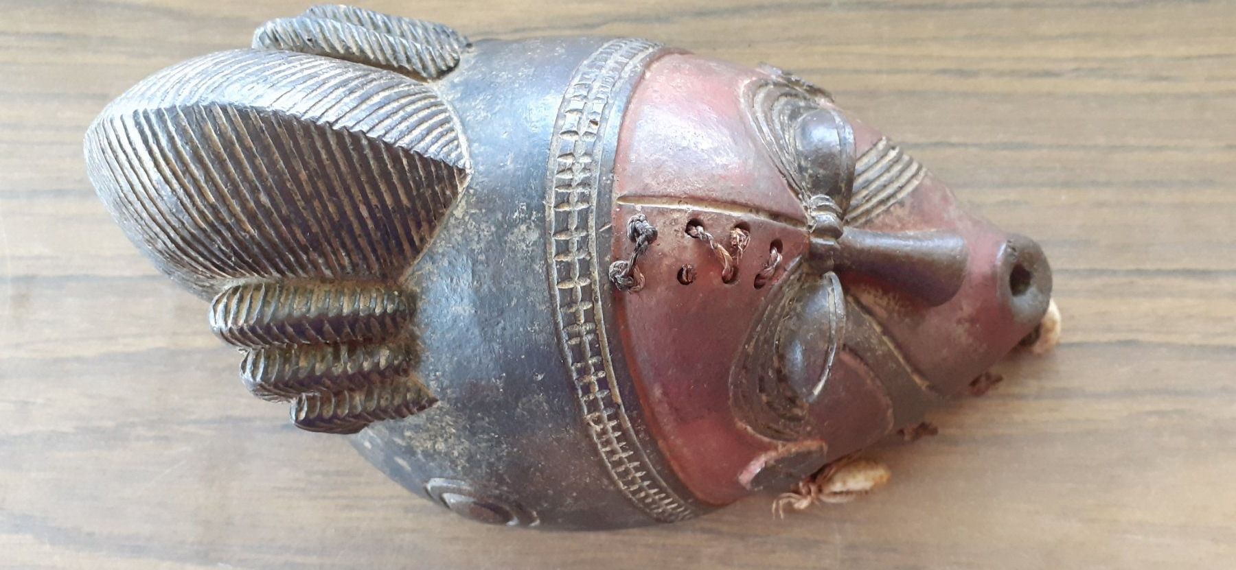 Arte internazionale: Maske Afrika antik – Usato da Mörschwil venduto da antiksalon21 3
