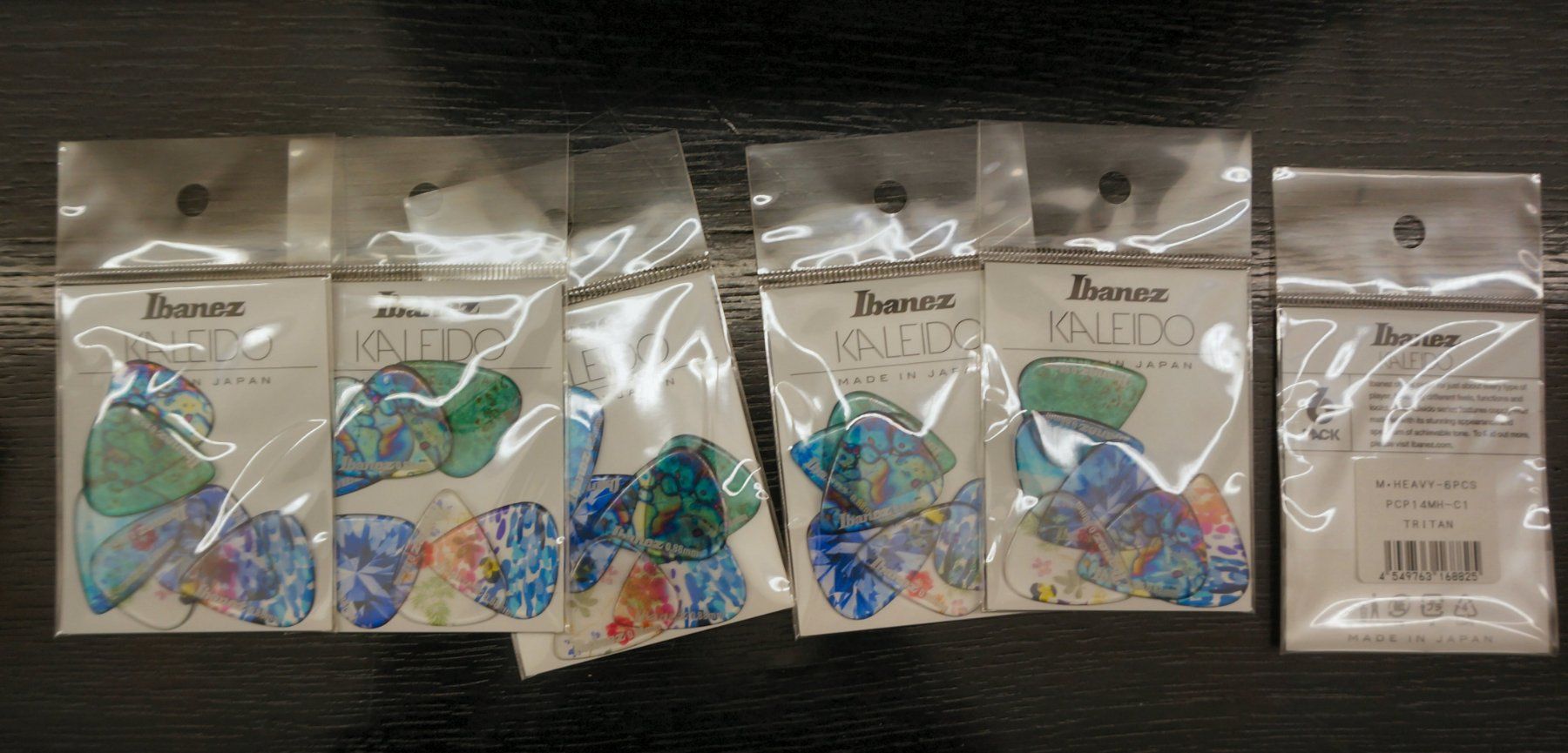 Ibanez Strumenti musicali: Ibanez Picks, KALEIDO, Medium Heavy, 0.88mm, 36pcs – Nuovo e nell'imballaggio originale da Zofingen venduto da Rodeln