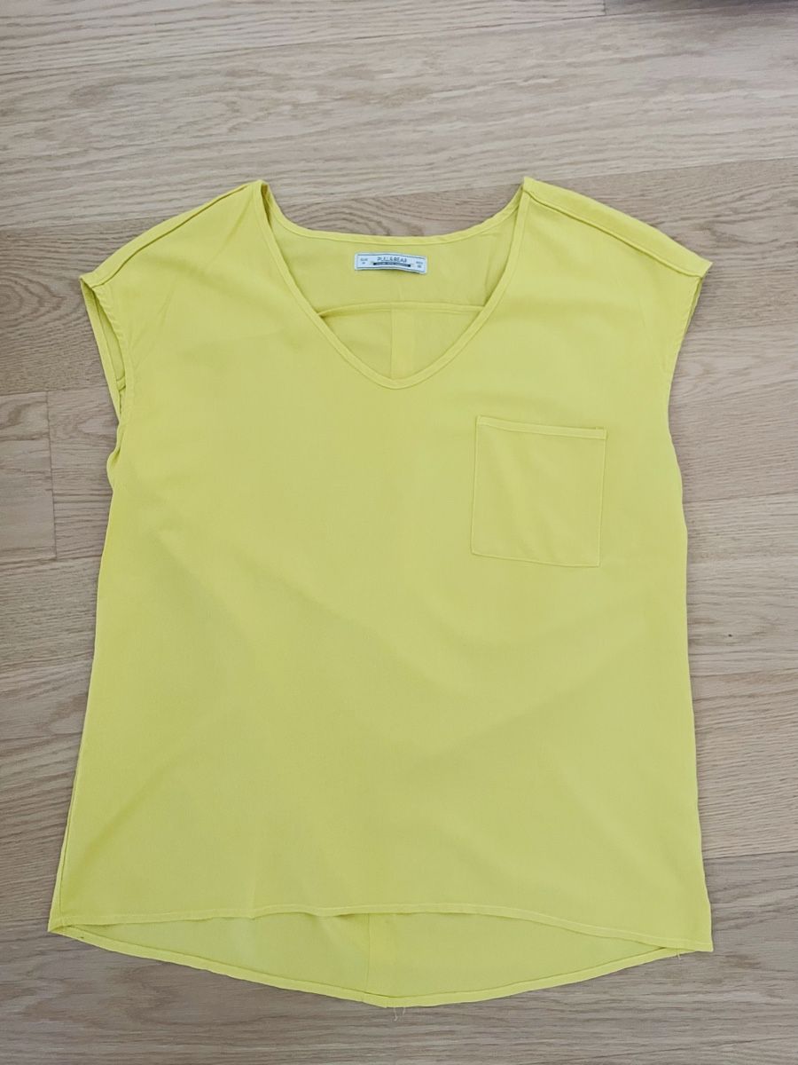 Pull&Bear T-shirt: Gelbes Pull&Bear Shirt, Gr. M – Usato da Wichtrach venduto da estrella03