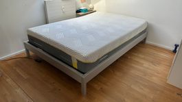 140x200 Tempur-Matratz und Tempur Lattenrost, elektrisch