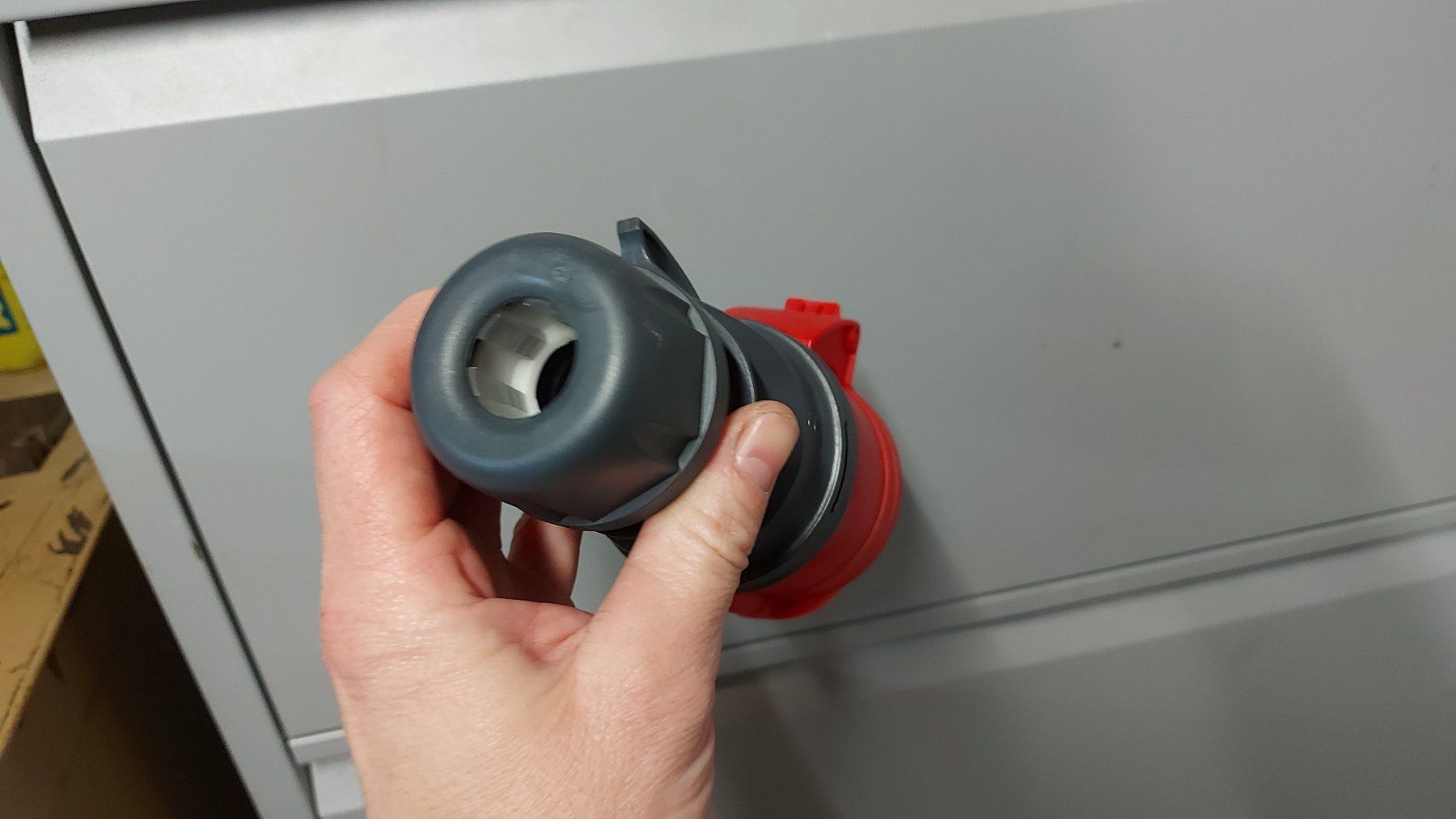 Alimentazione elettrica: Kupplung CEE32 /5 400V – Nuovo (secondo la descrizione) da Schönengrund venduto da nae_8cty 3