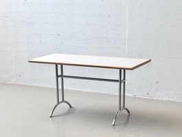 Elegante Schreibtische im Bauhaus Stil