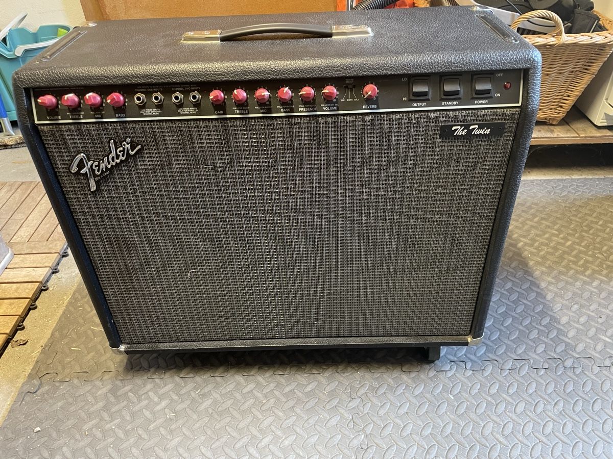 Fender Verstärker: 2 Fender The Twin Amp‘s – Gebraucht aus St. Gallen von Marcobass