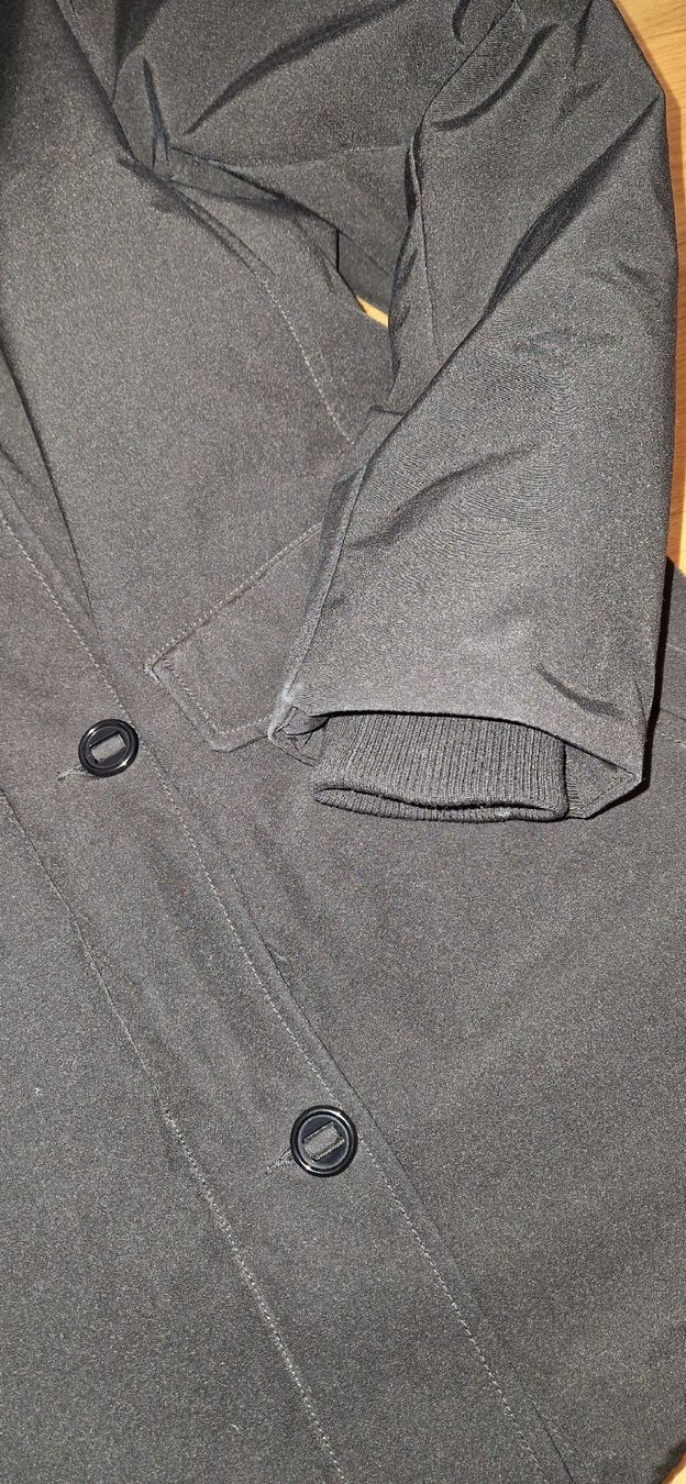 Uniqlo Jacken: Uniqlo Warme Winterjacke schwarz M – Gebraucht aus Zürich von c.line89 3