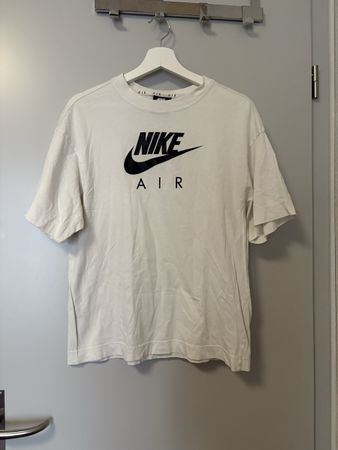 Nike Air T-Shirt, Weiss, Grösse S - Sommer Schnäppchen!