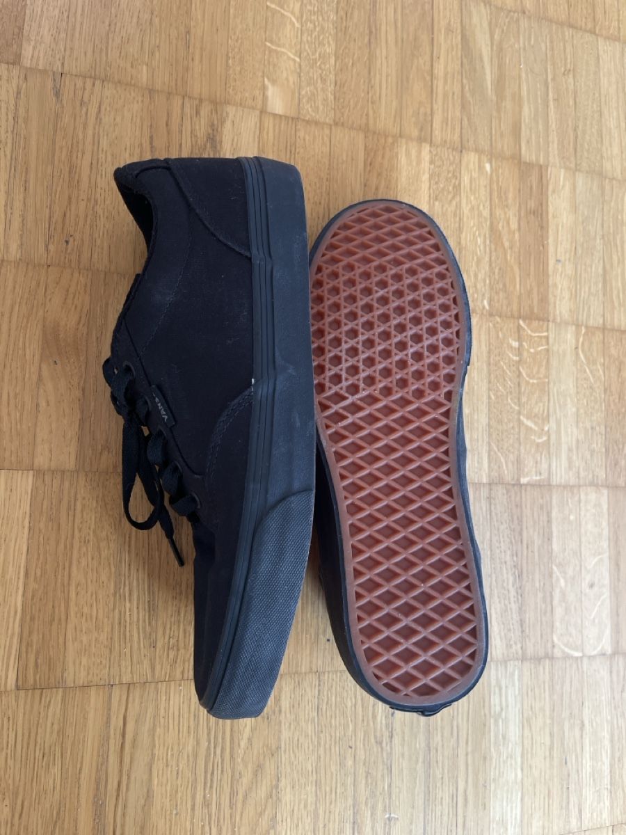 Vans Scarpe da uomo: Baskets Vans noir textile pointure 44 neuf – Nuovo (secondo la descrizione) da Magglingen/Macolin venduto da Bleurusse 1