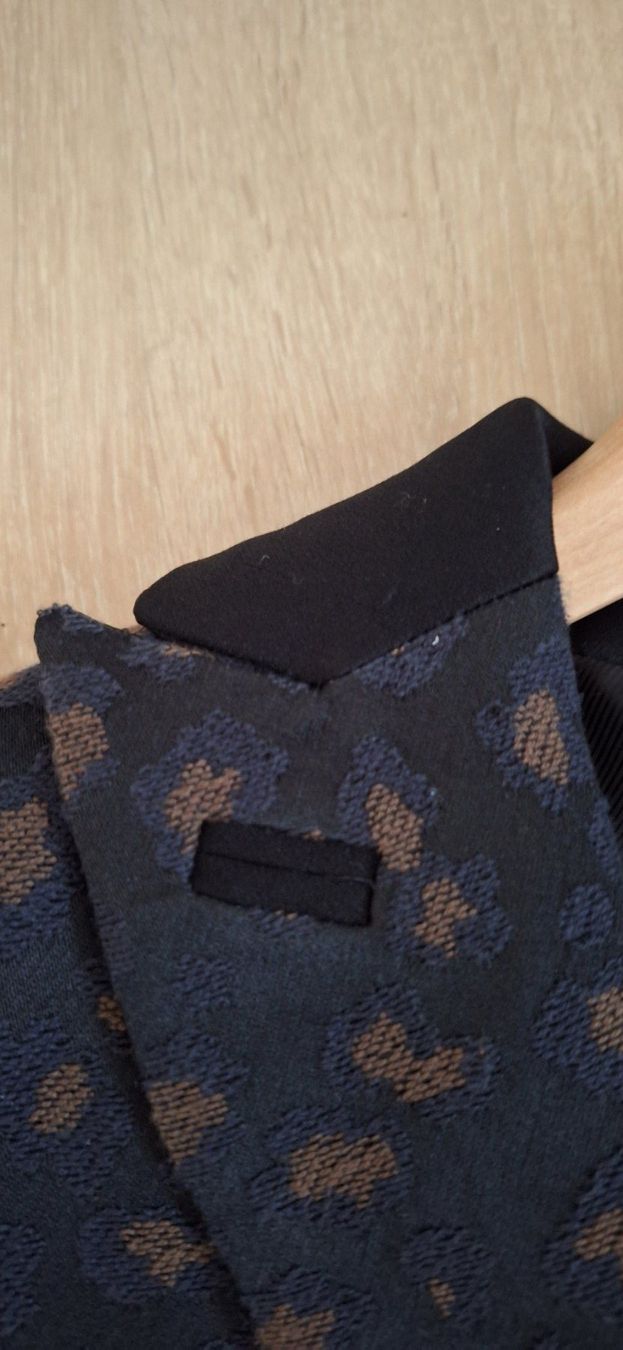 Marc Jacobs Giacche: Marc by Marc Jacobs - toller Blazer schwarz mit Leomuster – Usato da Granges VS venduto da dan_6bcm 6