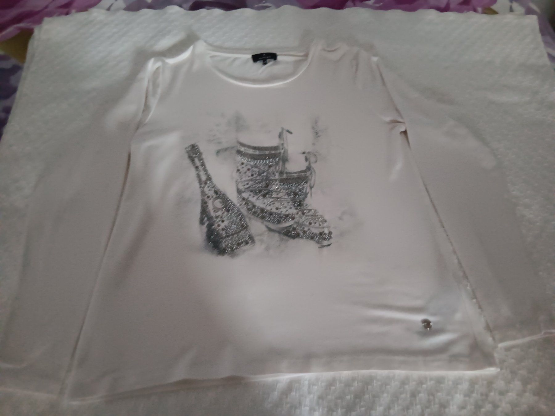 Monari T-shirts: Monari Langarmshirt Cremeweis Gr40 mit Strassmotiv – D'occasion à Zürich par chr_l98j 3