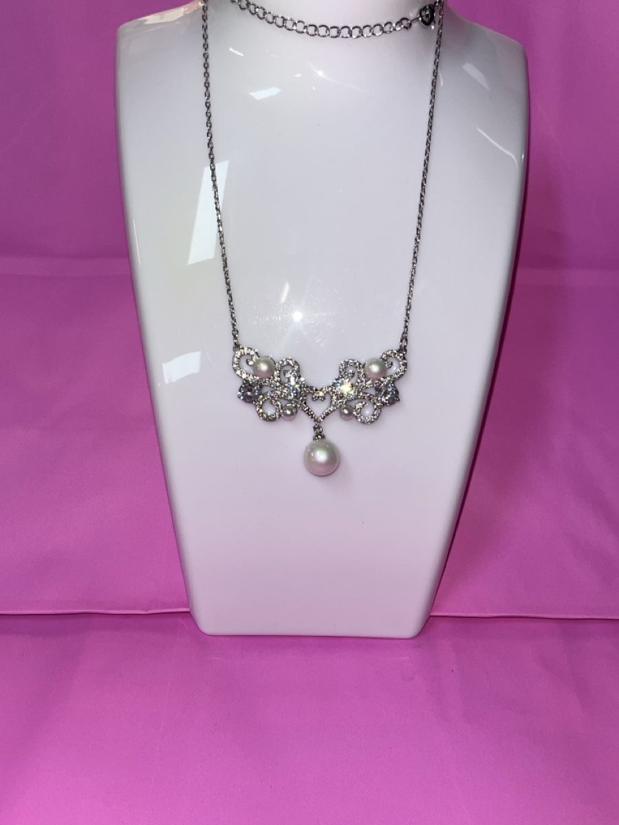Catenine: Collier avec perle et strass neuf – Nuovo e nell'imballaggio originale da Interlaken venduto da ken_6885