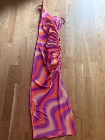 Bershka Sommerkleid