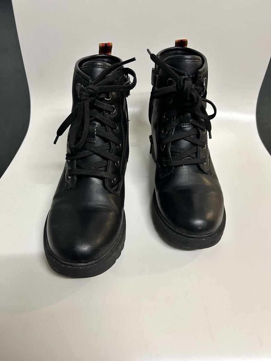 Schuhe für Mädchen: Geox Stiefel Mädchen Grösse 33 – Gebraucht aus Gerlikon von sruesch 1