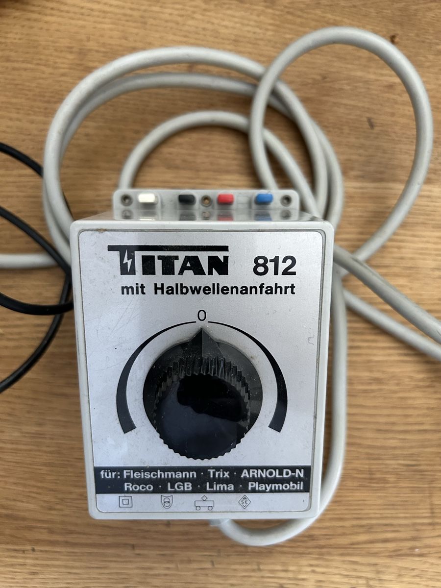 Alimentazione elettrica: Titan 812 Transformator mit Halbwellenanfahrt – Usato da möhlin venduto da Caja1 1