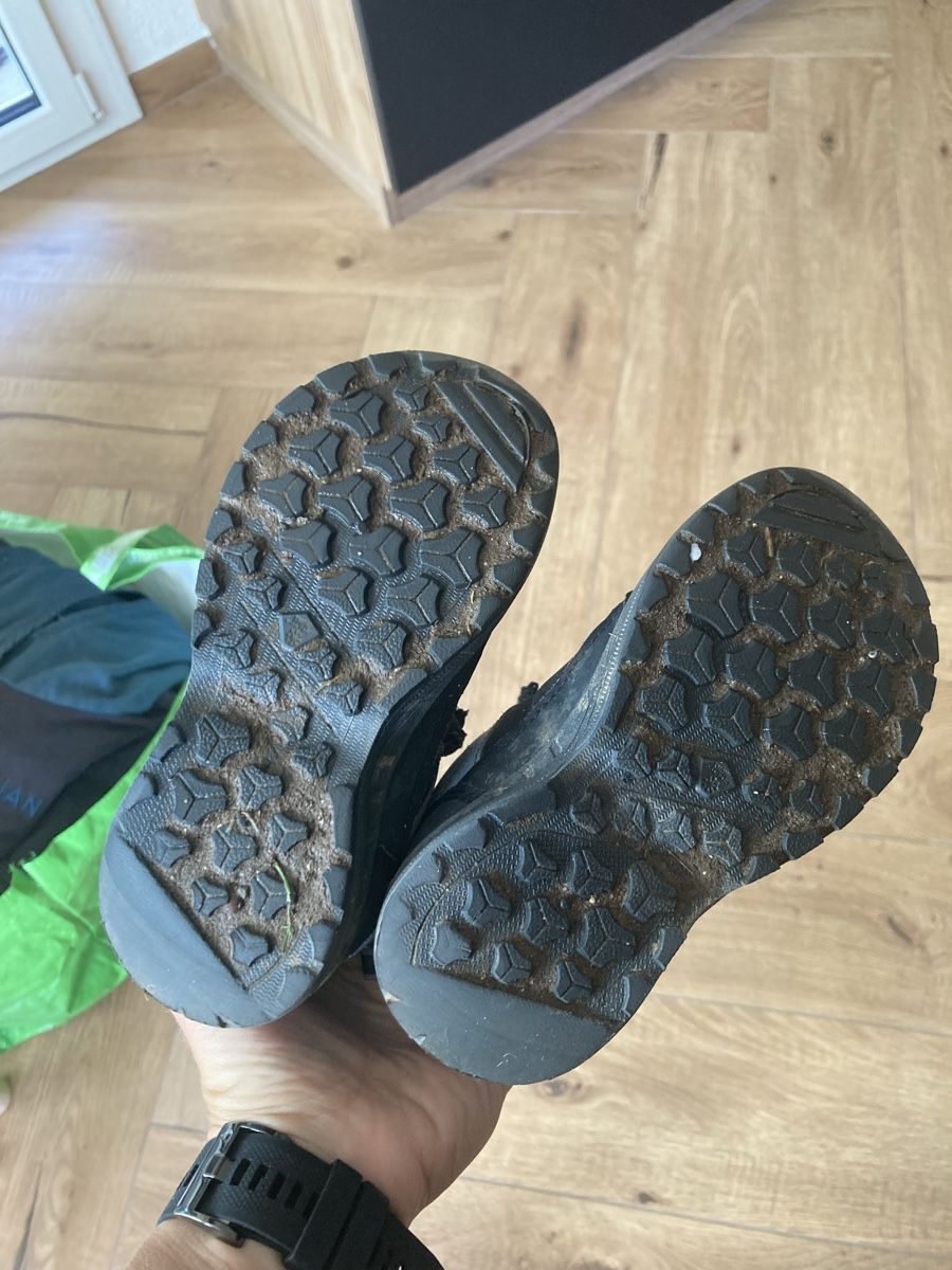 Scarpe per ragazzi: Bottes enfants taille 26 doublées bon état – Usato da Port venduto da ori_vn6m 1