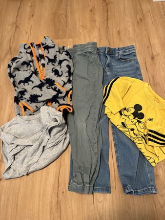 Kinder Kleider Paket Grösse 122, Top Zustand!