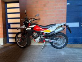 Motorrad Enduro SWM RS 650 R