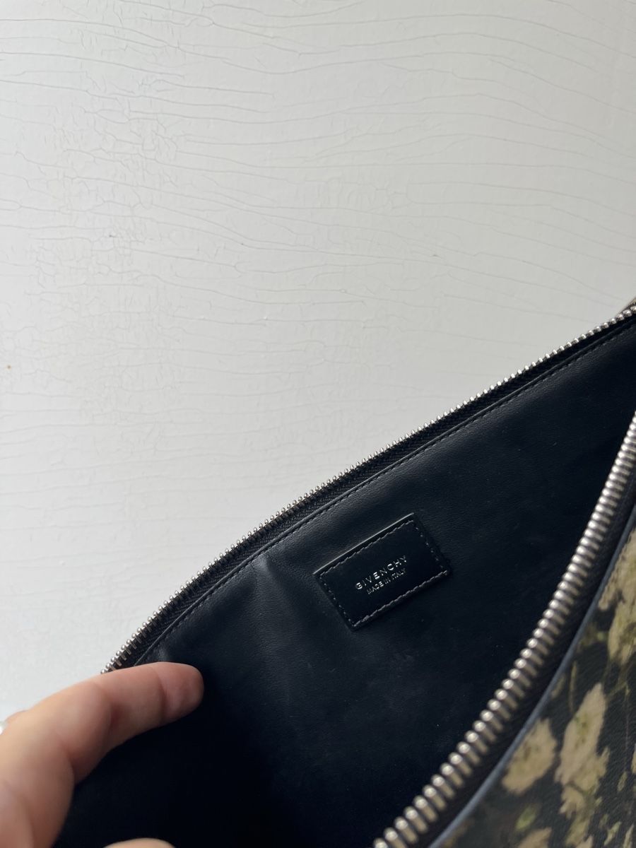 Givenchy Borse: Givenchy Floral Print Clutch – Usato da Basel venduto da arminafera 4