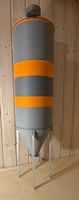 3D-Druck grau orange Silo 1:14