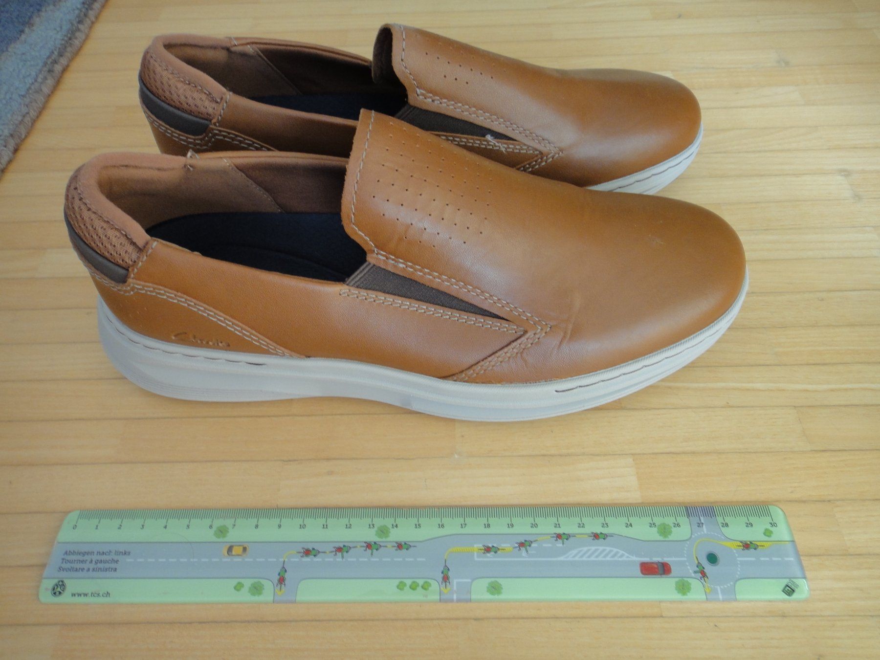 Clarks Scarpe da uomo: Clarks Slipper Craftwall braun Grösse 43 – Nuovo (secondo la descrizione) da Winterthur venduto da LemonTree5 5