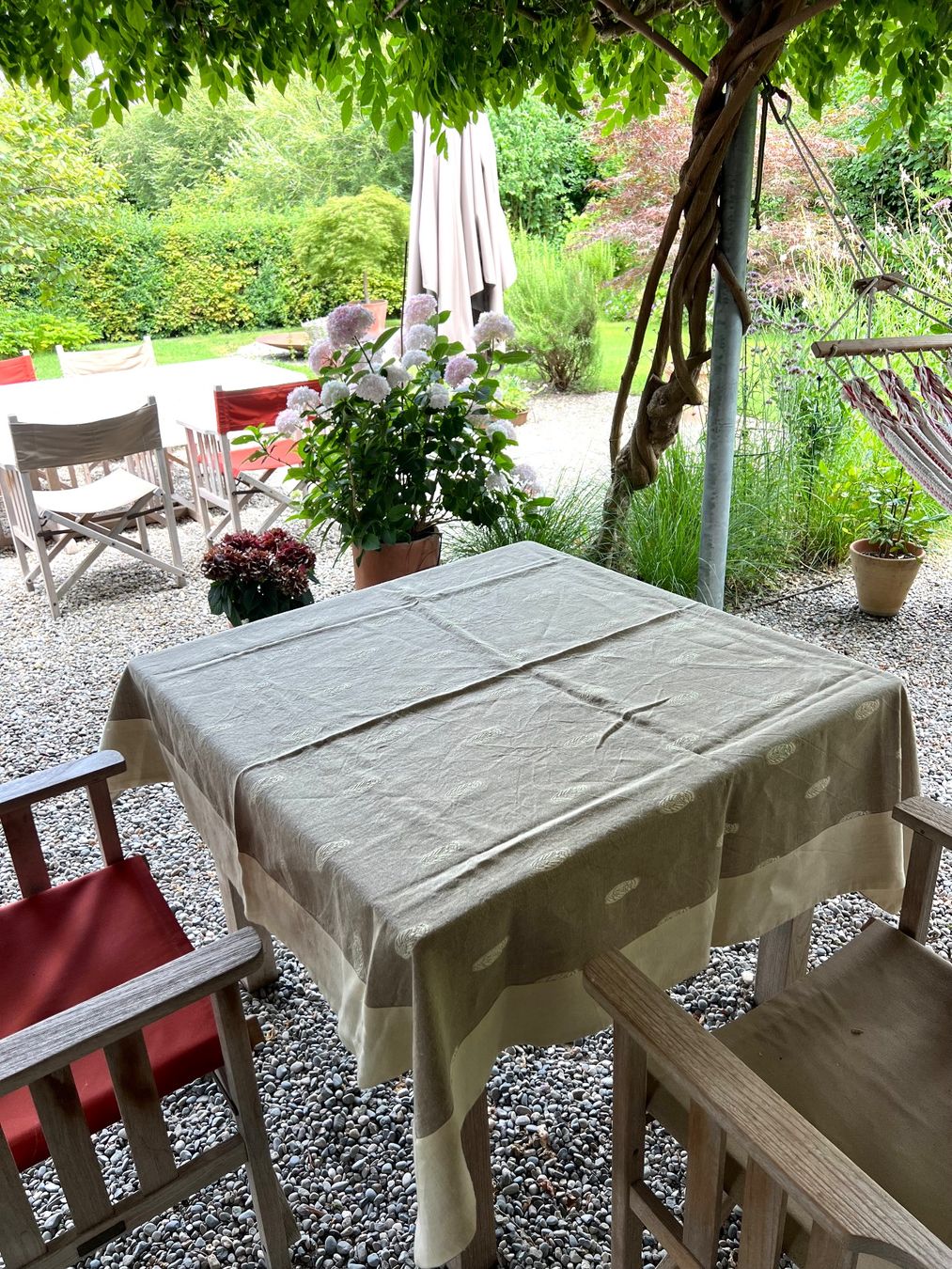 Altra biancheria da tavola: Tischtuch, quadratisch 100% Leinen – Usato da Wädenswil venduto da loswerden