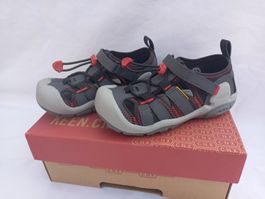 Keen Knotch Creek Sandale Gr.30 Grau Rot Neu