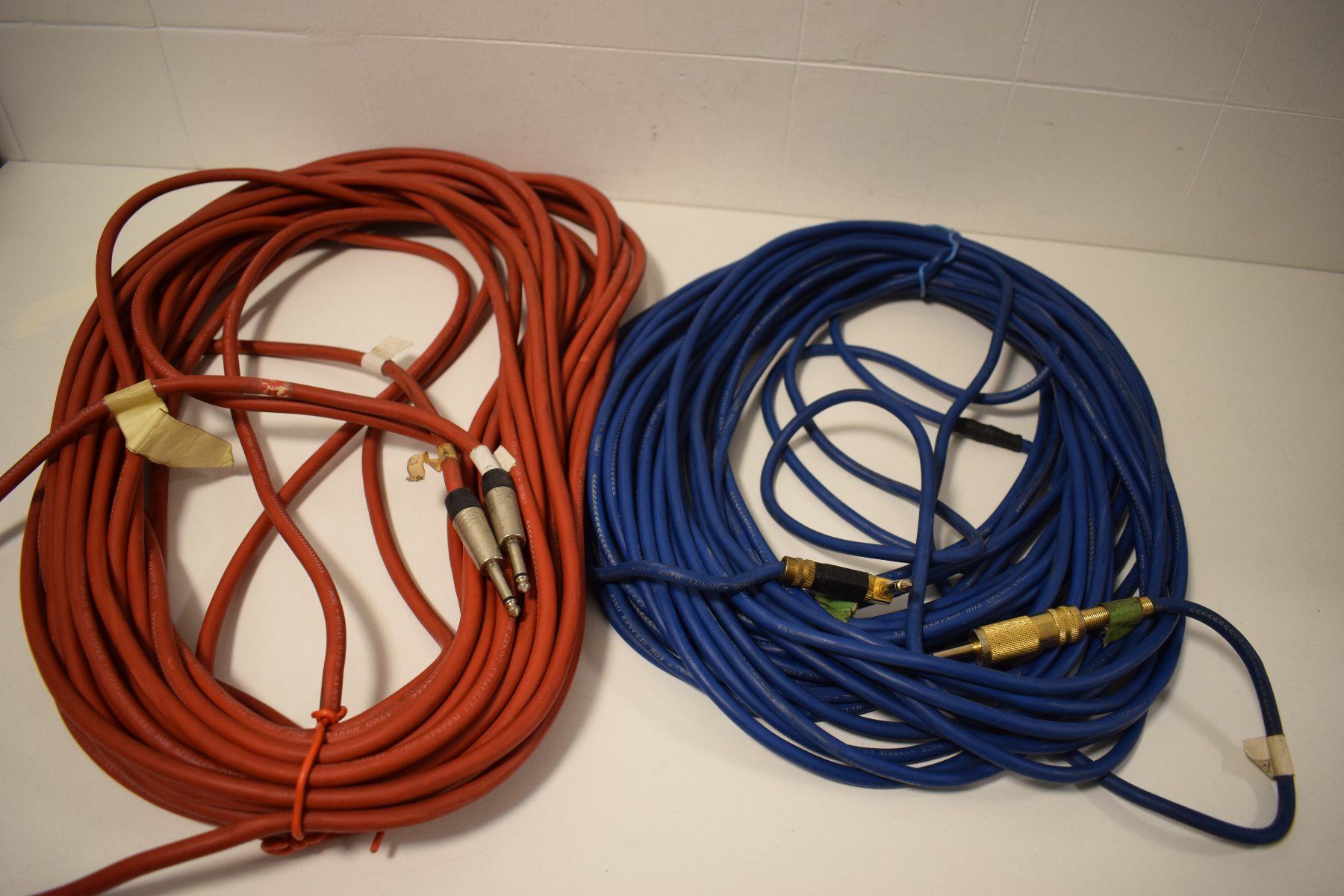 Kabel: 2x Audio Kabel – Gebraucht aus Zürich von Brockito