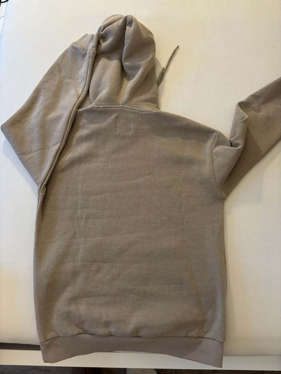 Bershka Maglioni & Felpe: Beiger loose fit pullover bershka – Usato da Winterthur venduto da beijaflor777 3