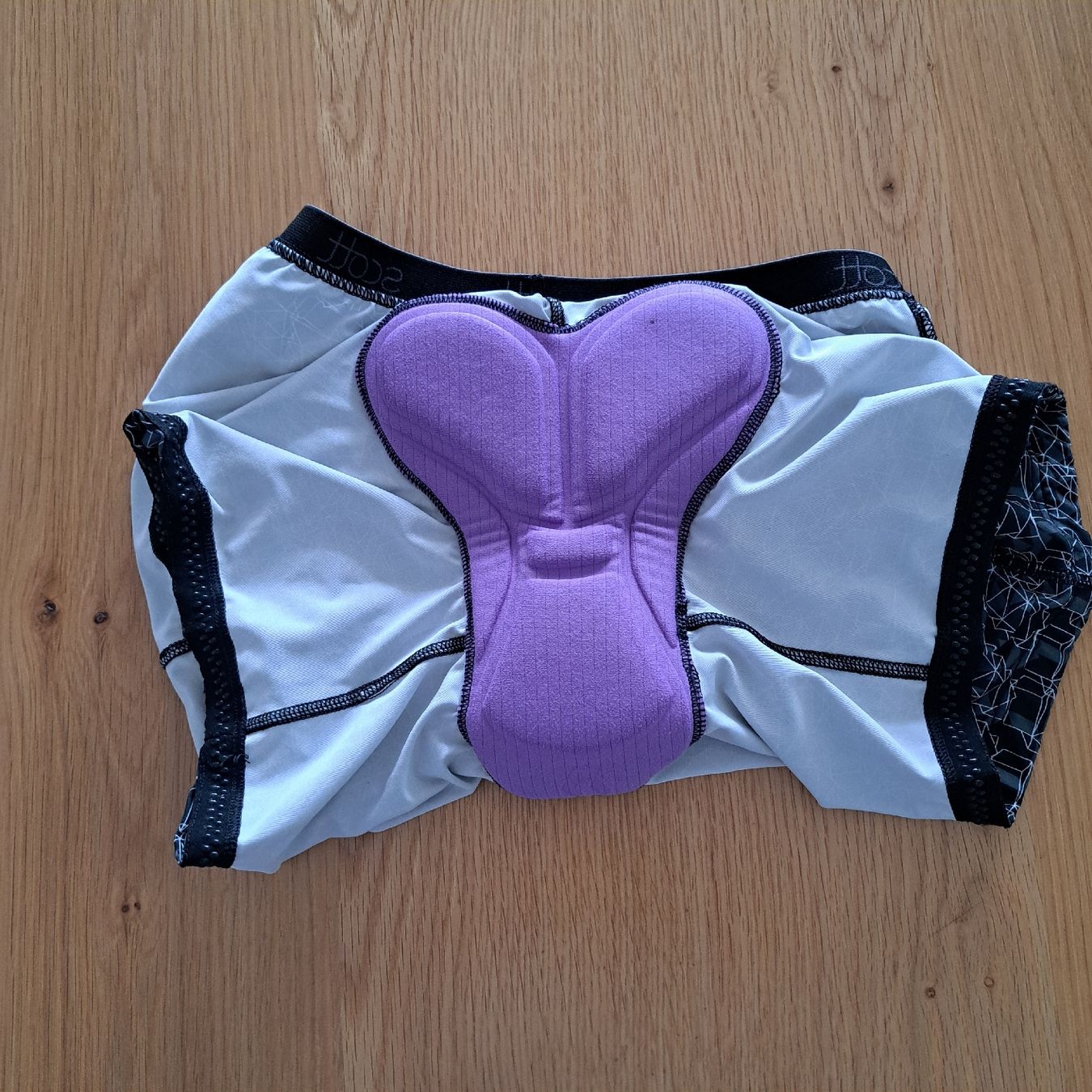 Scott Pantaloni: Radlerhose Scott Damen Gr.S – Nuovo (secondo la descrizione) da Steinen venduto da kelli13 7