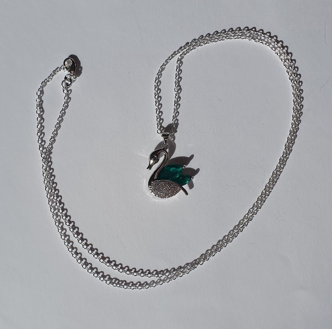 Catenine: Kette mit Schwan Anhänger, versilbert – Nuovo e nell'imballaggio originale da St. Margarethen TG venduto da Schachmatt 3