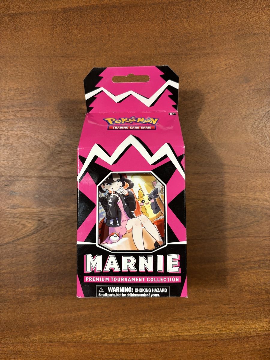 Pokémon Carte collezionabili: Marnie Premium Tournament Collection Box – Nuovo e nell'imballaggio originale da Zürich venduto da EugStar