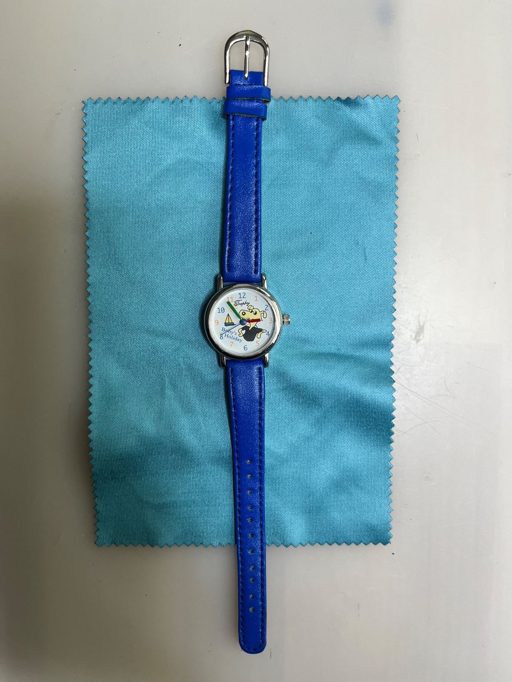 Bracciali & Braccialetti: Kinderarmbanduhr NEU – Nuovo (secondo la descrizione) da Root venduto da jag_f6bw