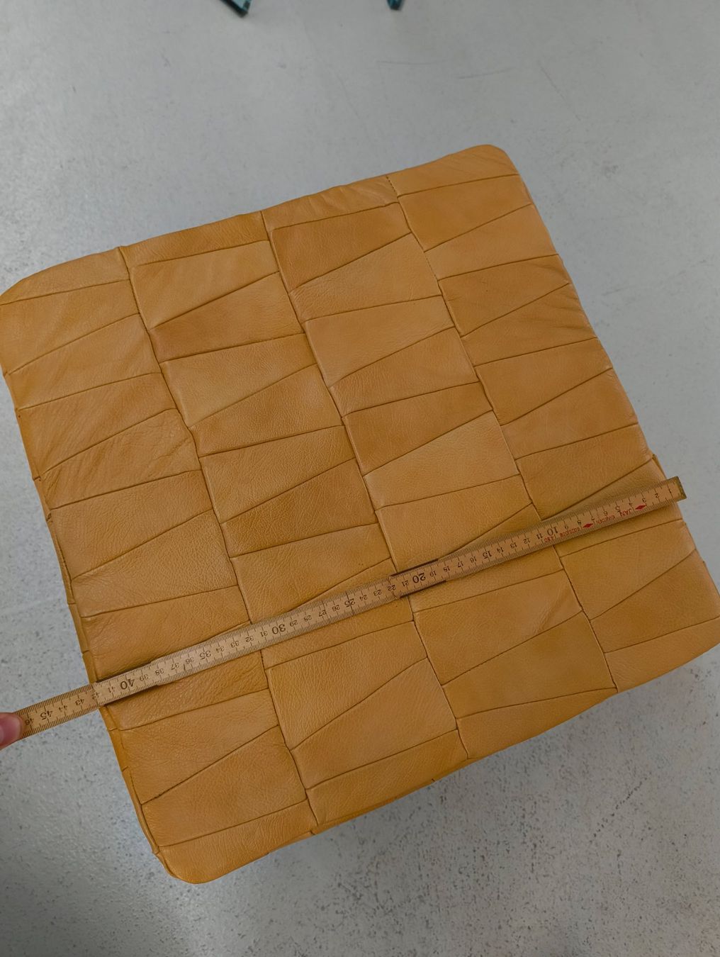 Sgabelli: Ottoman oder Hocker Leder Patchwork im De Sede Stil – Usato da Zürich venduto da AntonBortis 4