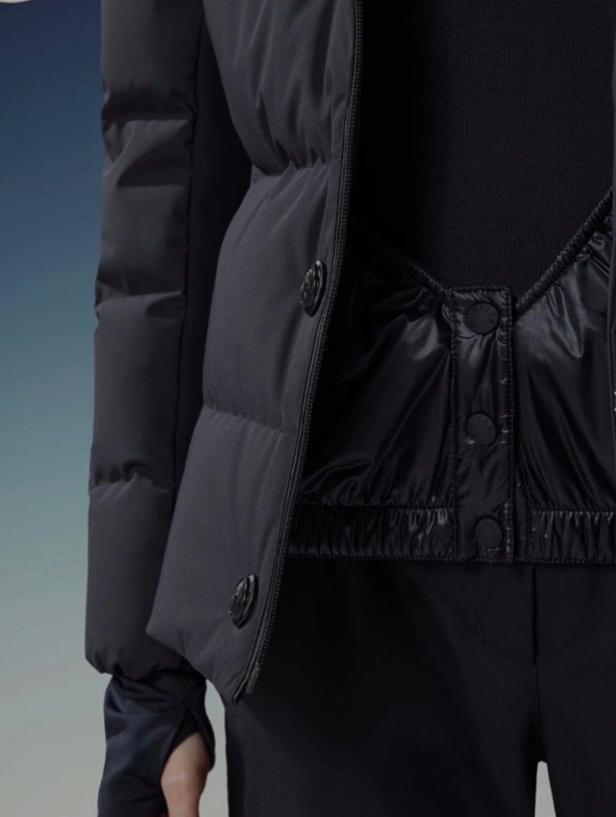 Moncler Giacche: Moncler Jacke – Usato da Triesen venduto da mar_9yvr 8