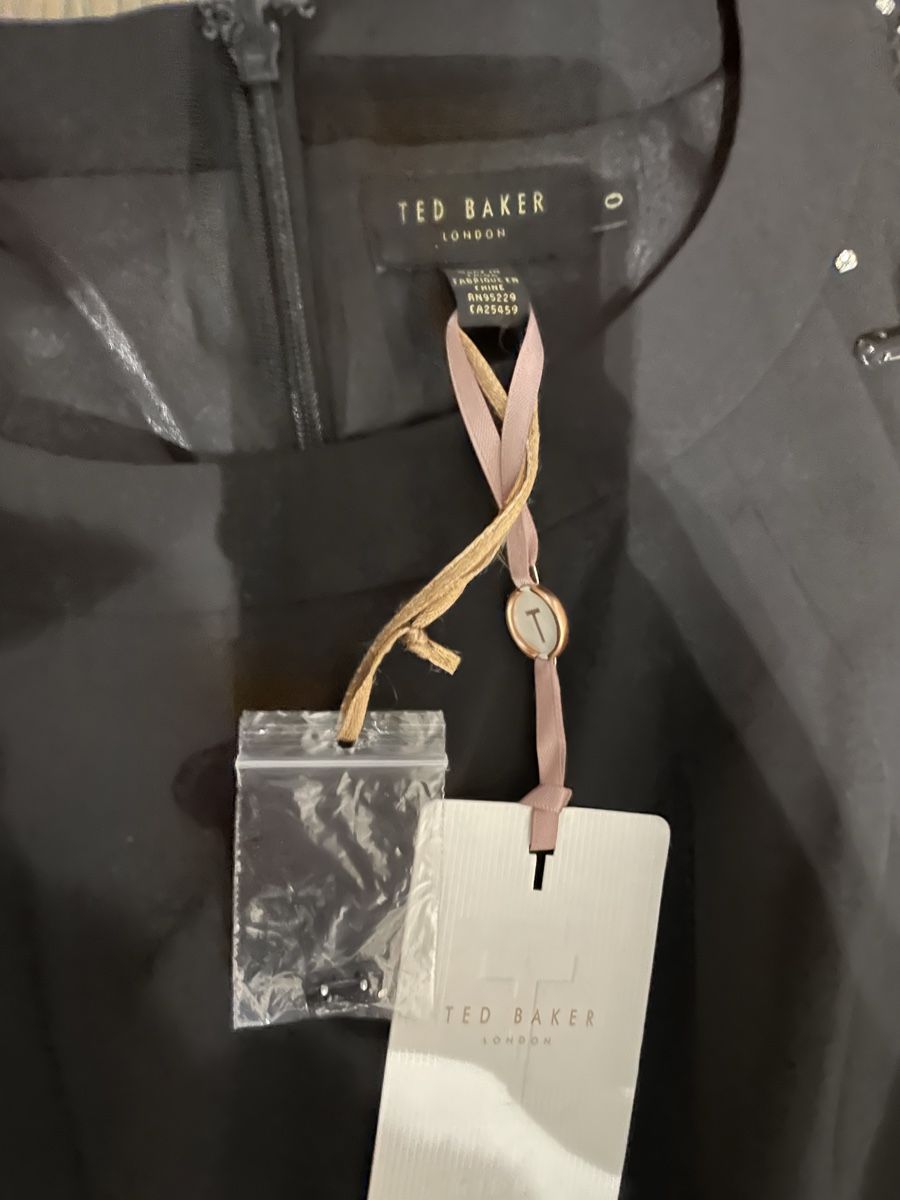 Ted Baker Vestiti: Ted baker black midi dress – Nuovo e nell'imballaggio originale da Melide venduto da Nikola-123 4