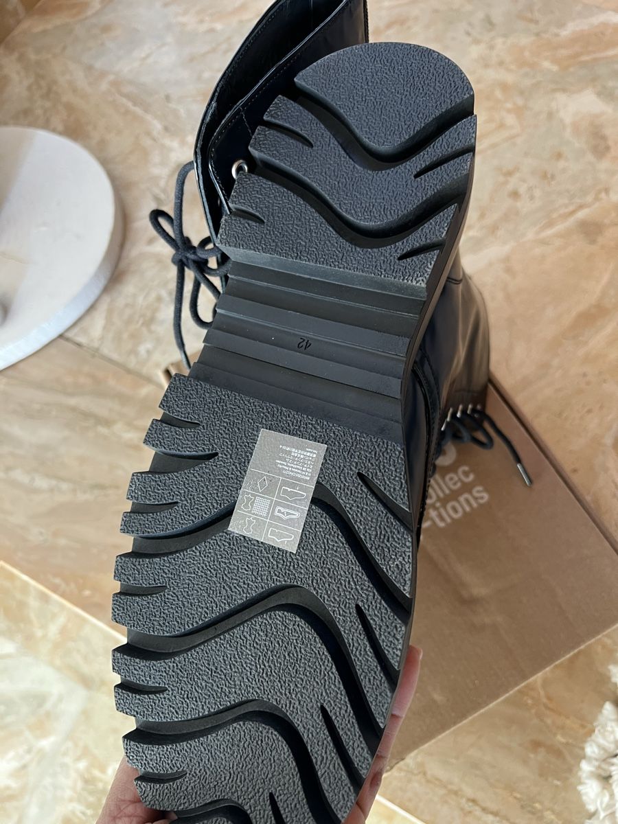 H&M Scarpe da donna: Bottes en cuir – Nuovo e nell'imballaggio originale da savièse venduto da karukeragwada 4