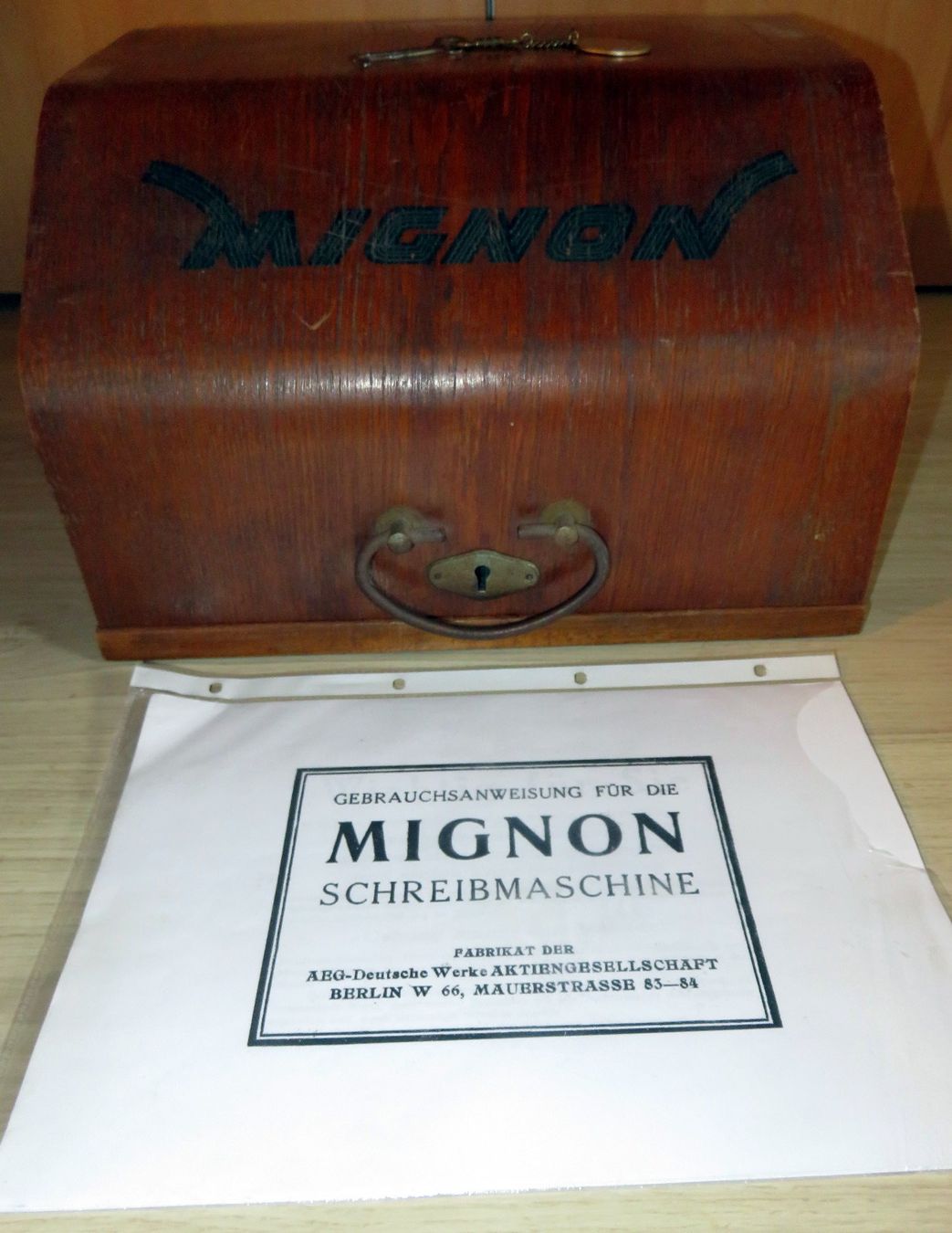 Macchine da scrivere: Zeigerschreibmaschine Mignon Modell 4 – Usato da Hinwil venduto da Koyuko 1