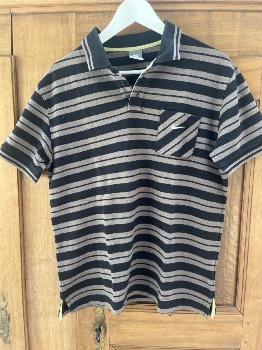 Nike Magliette Polo: Polo Nike – Usato da Bonstetten venduto da lala_123