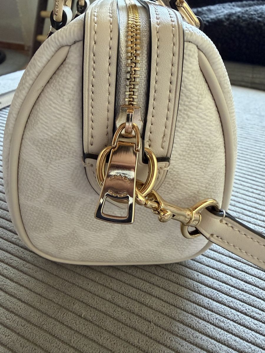 Coach Borse da donna: Coach Mini Rowan Weiss Signature Canvas – Nuovo (secondo la descrizione) da Intschi venduto da sam_t5kc 5