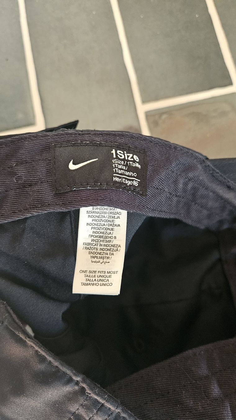 Nike Copricapi, berretti & cappellini: CAP Nike – Usato da Bulle venduto da tiff_1992 2
