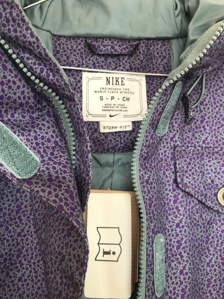 Nike Vestes: NEU - Snowboard Jacke Nike mit etikette – Neuf avec emballage d'origine à Zürich par burcak01 4